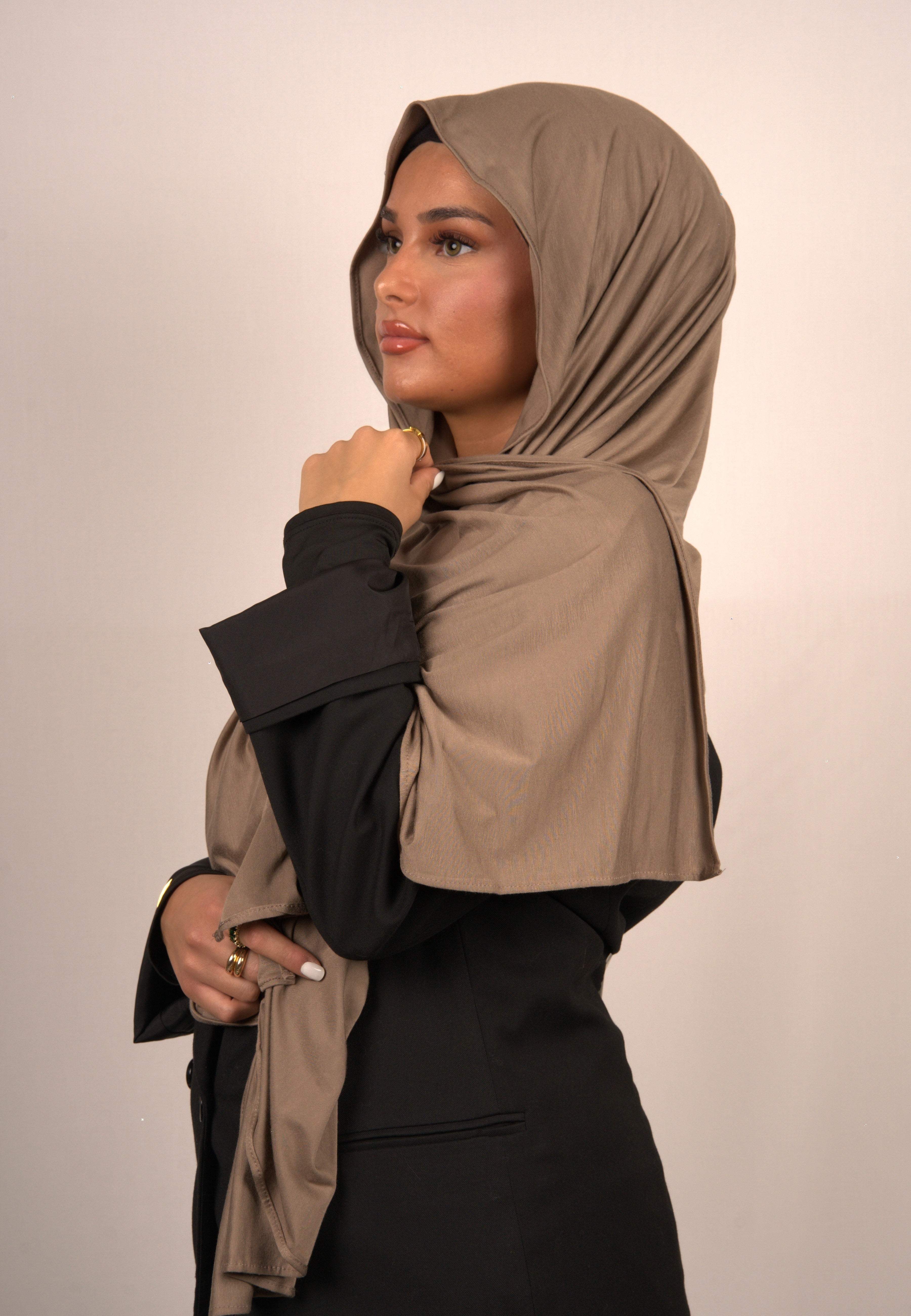 Hijab Cotton Premium Jersey BurlyWood
Jersey Kopftuch warmes Beige
Muslimisches Kopftuch BurlyWood
Basörtü in Braun-Beige
Premium Hijab für Damen
Weiches Jersey Hijab
Islamische Mode Hijab
Jersey Hijab für muslimische Frauen
Stilvolles Kopftuch BurlyWood