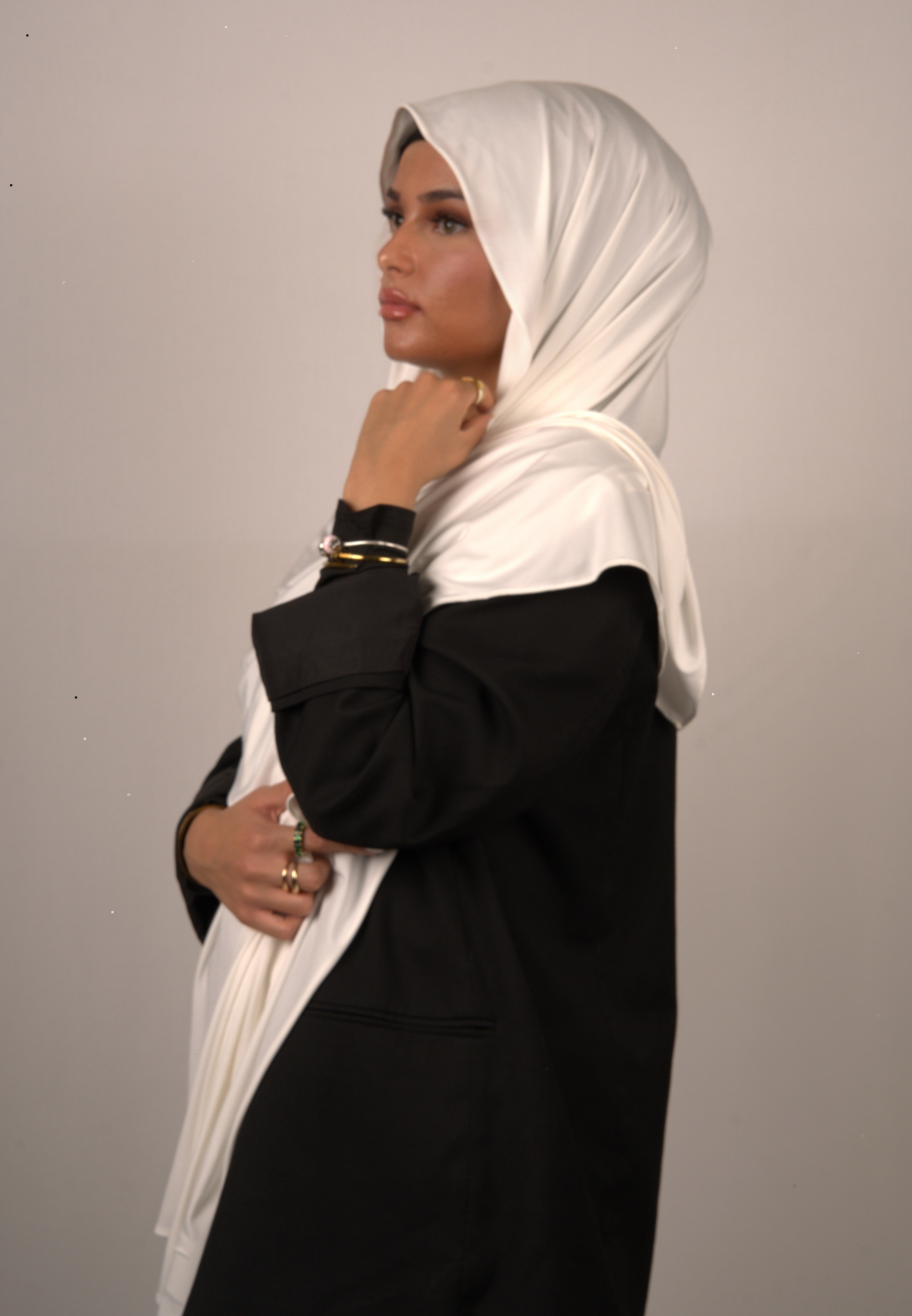 Hijab Old Lace
Jersey Kopftuch cremefarben
Muslimisches Kopftuch hellcreme
Lequid Modest Wear Old Lace
Basörtü in Vintage Creme
Premium Hijab für Damen
Weiches Hijab hellcremig
Islamische Mode Hijab
Jersey Hijab für muslimische Frauen
Stilvolles Kopftuch Old Lace