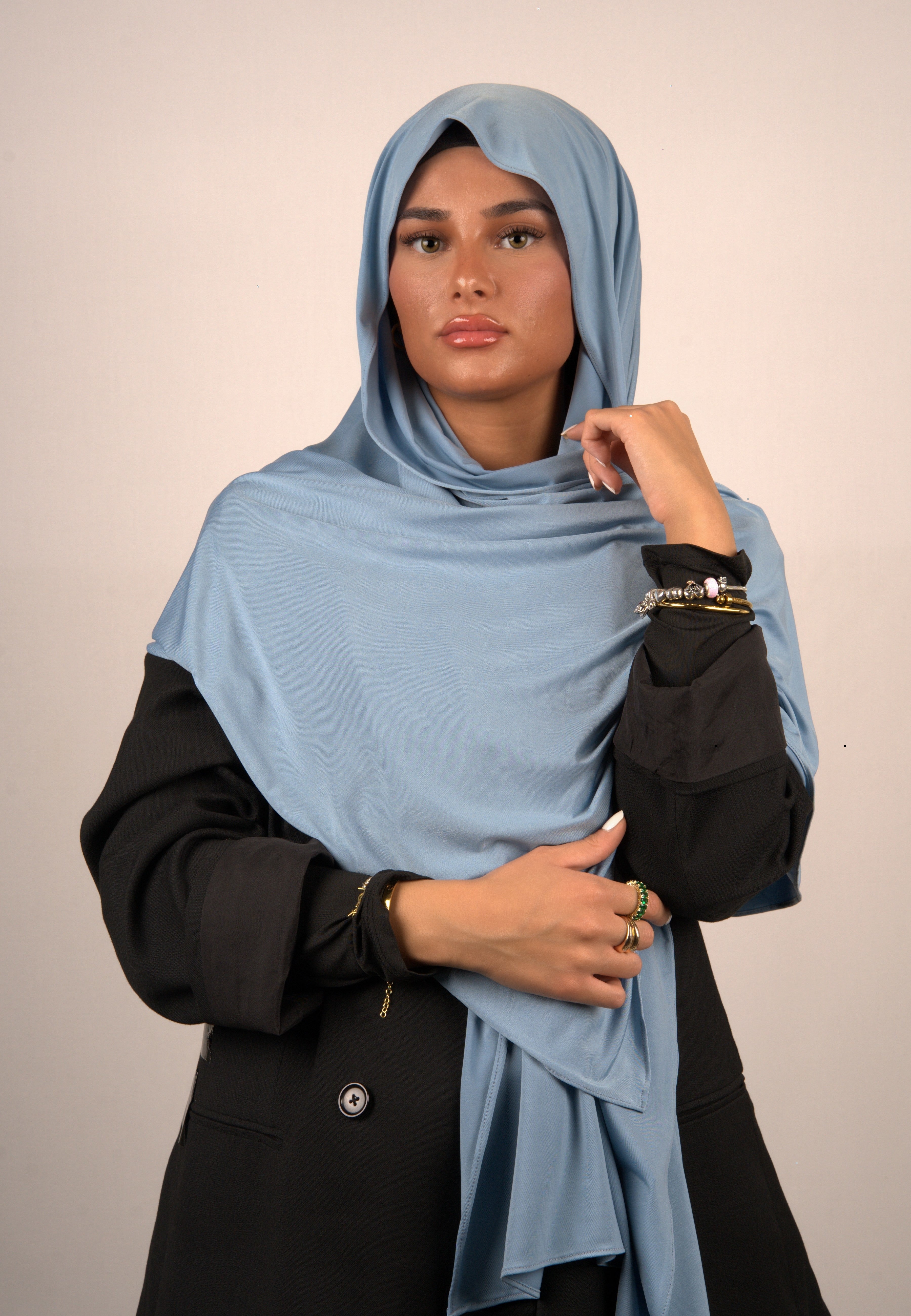Sky Hijab
Himmelblaues Jersey Kopftuch
Lequid Hijab Sky Blue
Muslimisches Kopftuch hellblau
Basörtü in Pastellblau
Modest Fashion Hijab Sky
Premium Kopftuch blau
Islamische Kleidung Damen
Jersey Hijab hellblau
Leichtes Hijab in Blauton