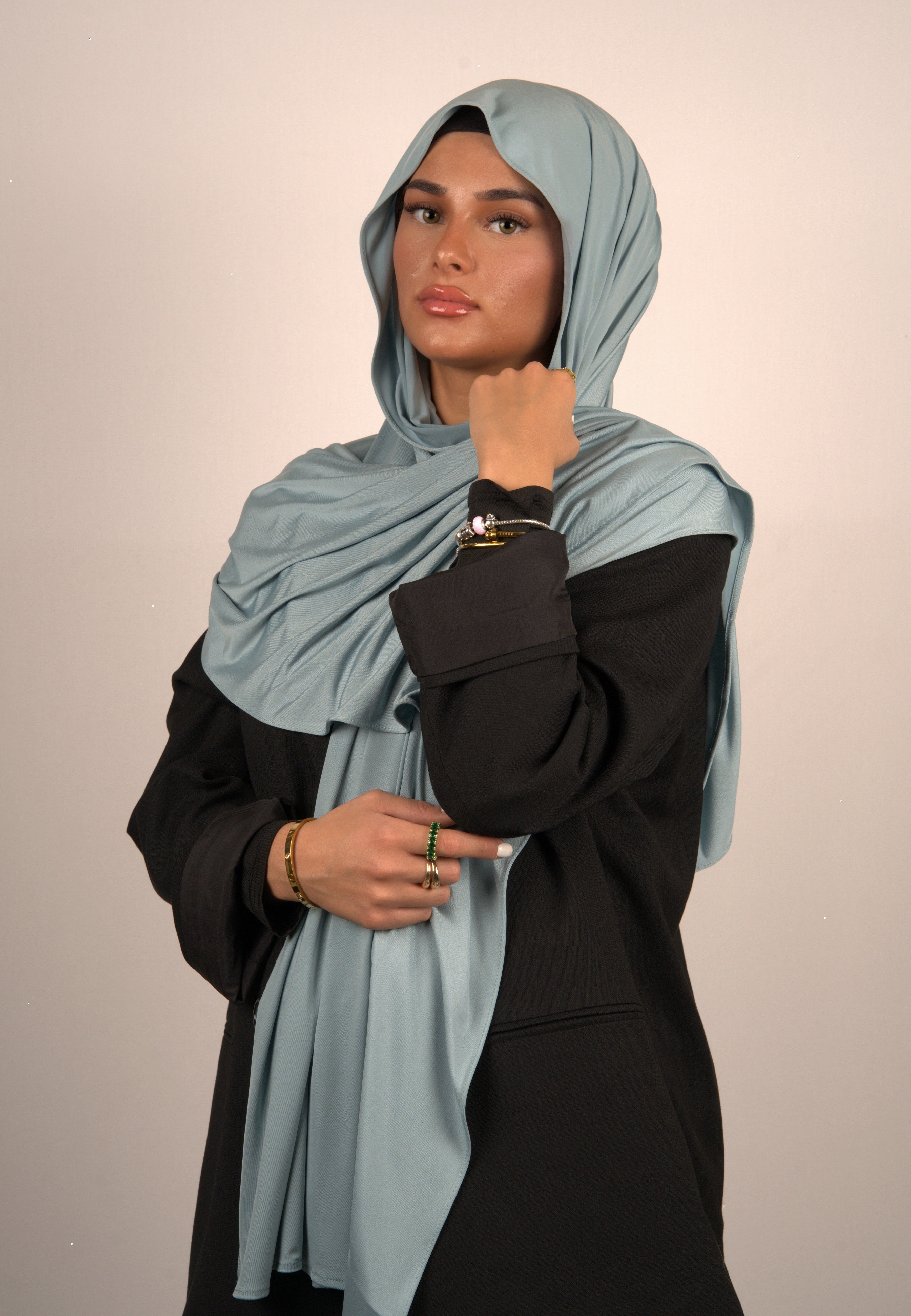 Pale Turquoise Jersey Hijab
Lequid Kopftuch türkis
Muslimisches Kopftuch Pale Turquoise
Basörtü in hellem Türkis
Modest Wear Hijab Türkis
Premium Kopftuch für Damen
Jersey Hijab für Alltag
Islamische Mode Türkis
Weiches Kopftuch für Muslima
Lequid Hijab helltürkis