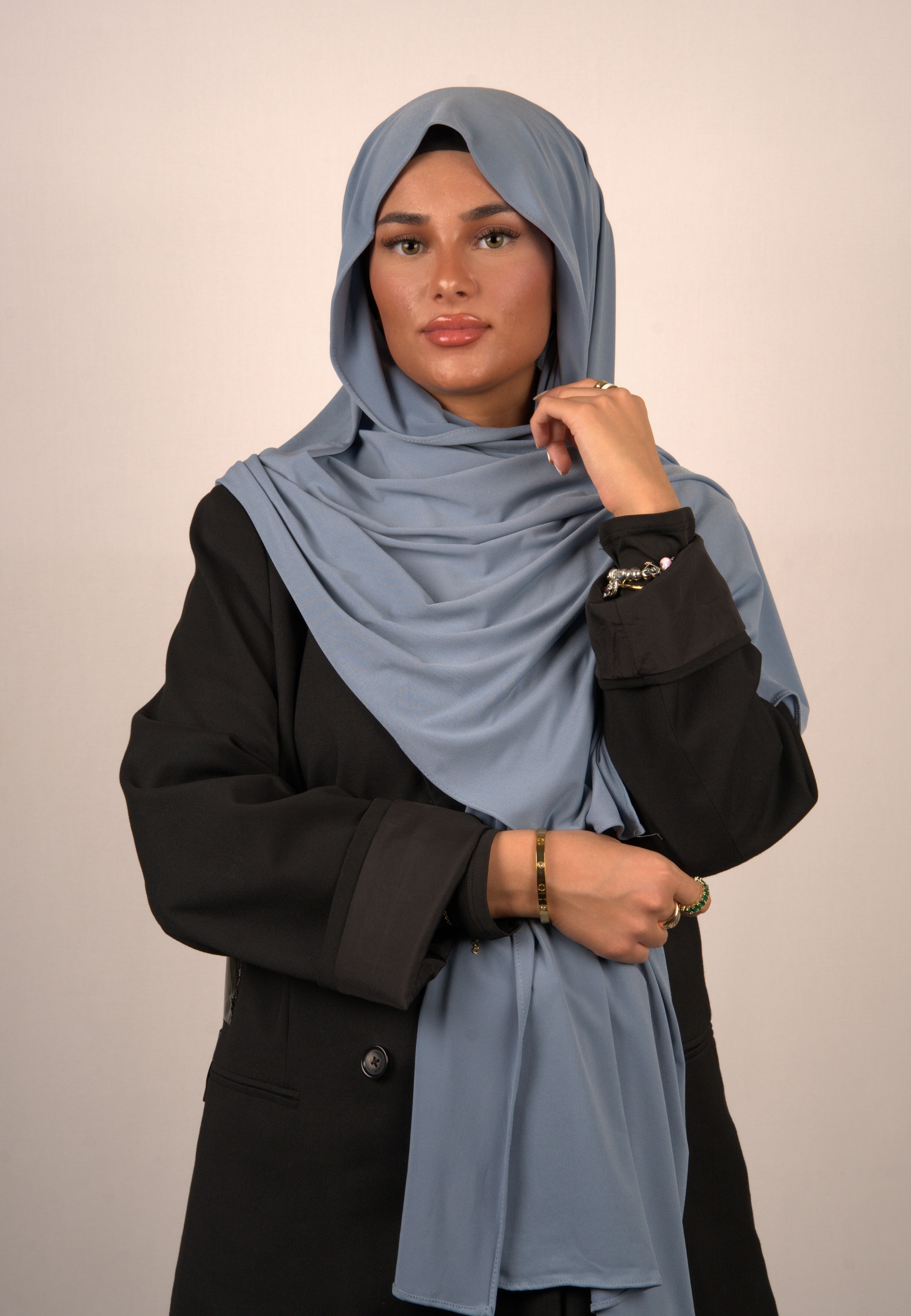 Premium Qualität Hijab
Eleganter Kopftuch
Hochwertiger Schal
Luxuriöses Basörtü
Islamisches Hicap
Modisches Tesettür-Kopftuch
Stilvoller islamischer Schal
Feines Kopftuch aus Baumwolle
Edler Hijab für Damen
Komfortabler islamischer Schal
Premium Basörtü im Trend
Hochwertiges Hijab-Design
Klassischer islamischer Kopftuch
Modernes Tesettür-Zubehör
Weicher Schal für islamische Kleidung
Exklusiver Hijab für besondere Anlässe
Feminines Kopftuch mit Muster
Elegant gewebter islamischer Schal
Hochwertiges Hijab-Acc