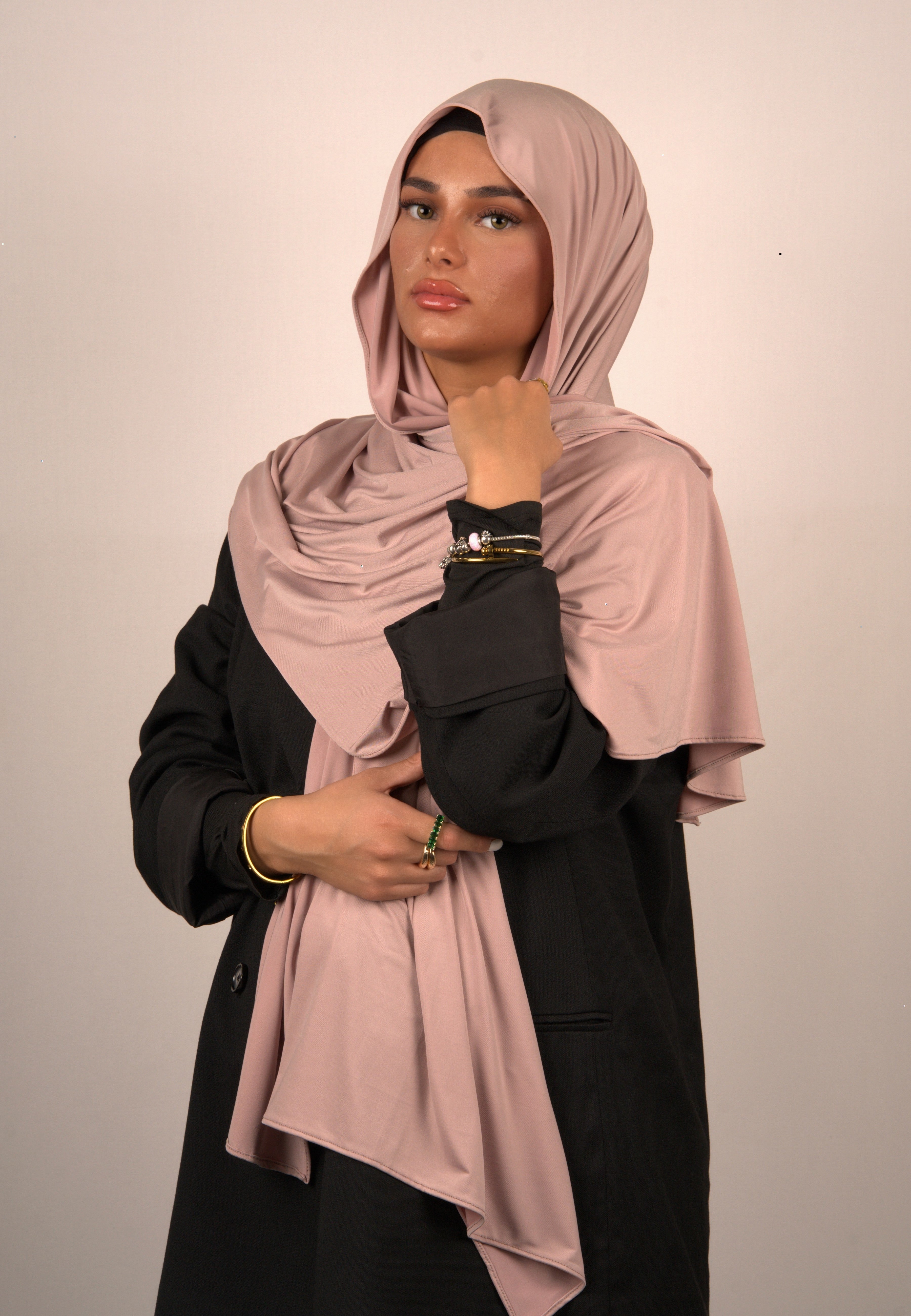Pink Jersey Hijab

Lequid Kopftuch Rosa

Muslimisches Kopftuch Pink

Modisches Basörtü Pink

Jersey Tuch kräftiges Rosa

Hijab für Damen in Pink

Modest Wear rosa Kopftuch

Alltagstaugliches Kopftuch Pink

Premium Hijab für Muslima

Kopftuch aus weichem Jersey