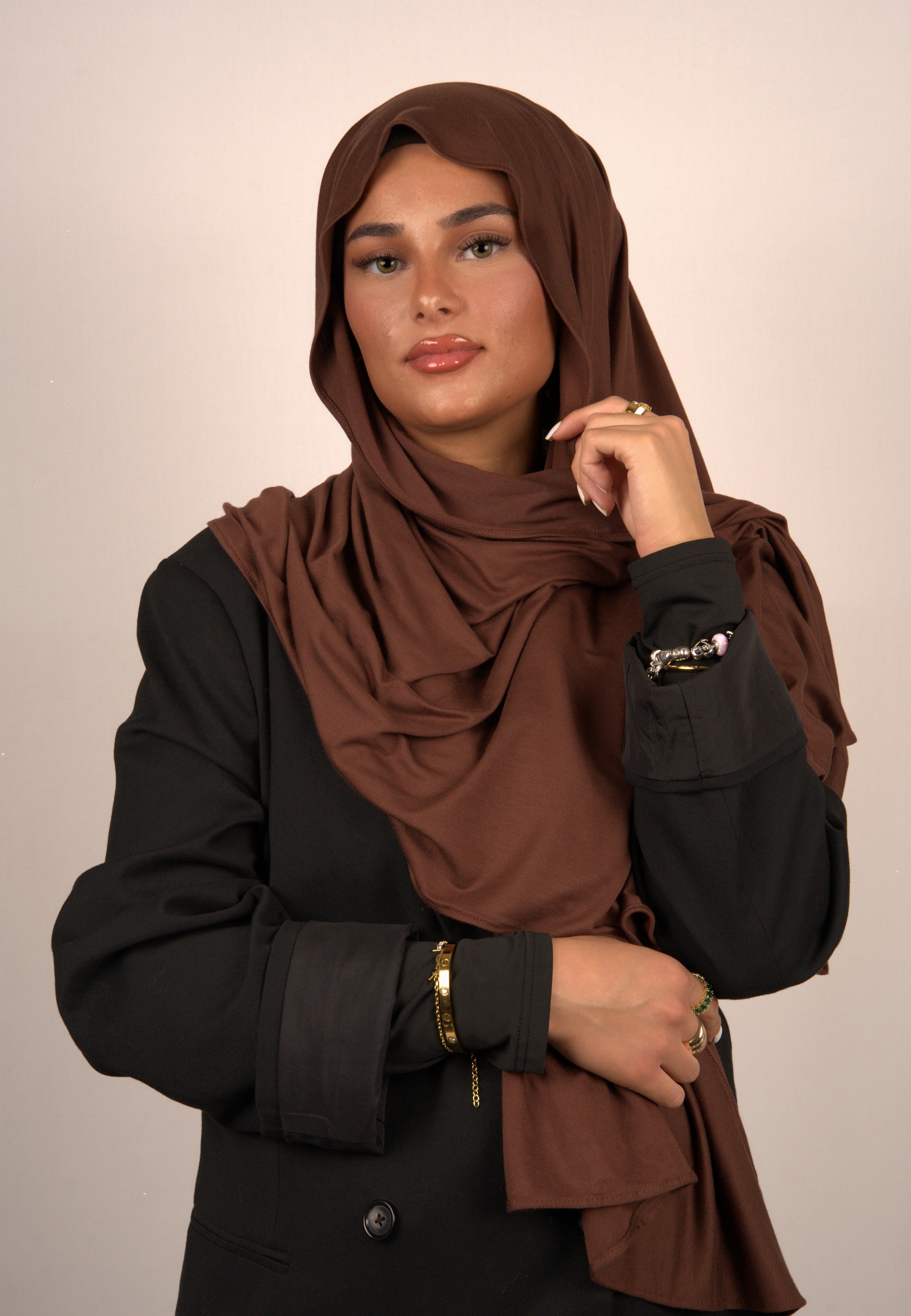 Sienna Hijab

Cotton Premium Jersey Kopftuch

Basörtü Schal

Modest Hijab Sienna

Islamische Damenmode

Weiches Jersey Kopftuch

Hijab Schal Sienna

Muslimische Bekleidung

Modernes Basörtü

Premium Hijab